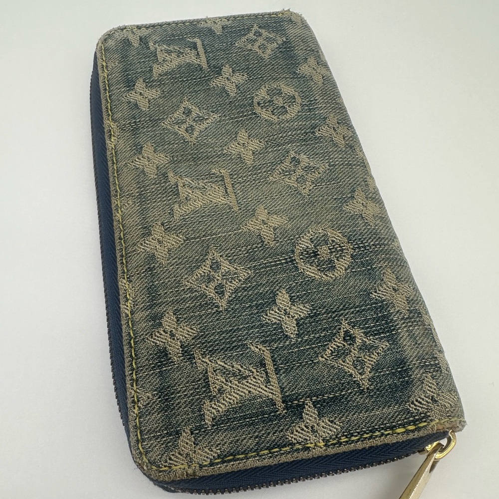 Louis Vuitton Denim Monogram Zippy Wallet